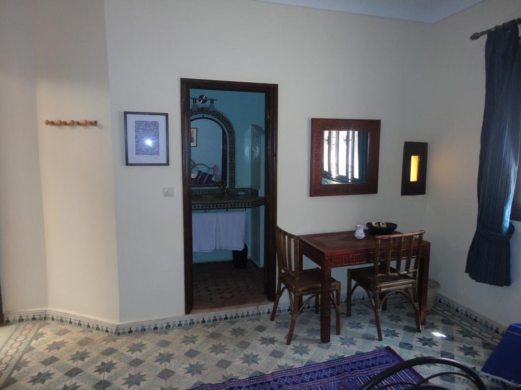 Dar Yanis Hotel Rabat Exterior photo